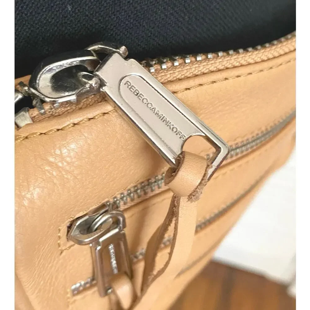 Rebecca Minkoff Chain link Tan Leather Shoulderbag triple zipper front Crossbody